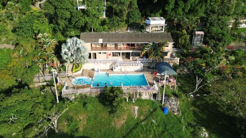 Bird's eye view, Pool view