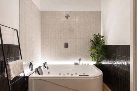 Bathroom, Bath