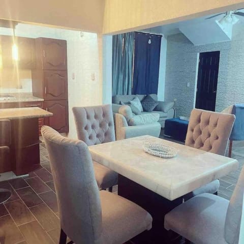 Casa de 4 Habitaciones para 10 personas en el centro de la ciudad Apartment in Morelia