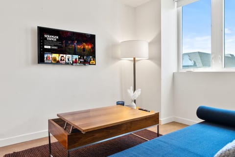 Bright Studio on Sunset Blvd Pool, Parking, Gym Apartment hotel in West Hollywood