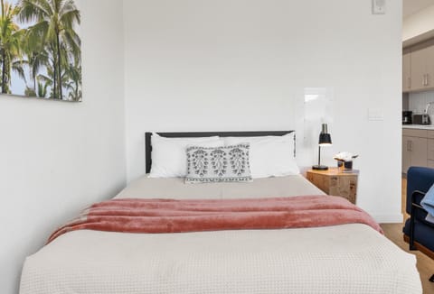 Bright Studio on Sunset Blvd Pool, Parking, Gym Apartment hotel in West Hollywood