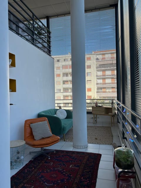 View (from property/room), Living room, Seating area