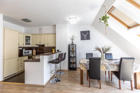 Kitchen or kitchenette, Living room, Dining area, dishwasher, oven, stove