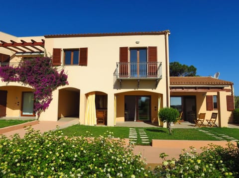 Property building, Garden, Garden view