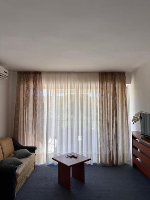 ''ROOM 6'' - breakfast included Bed and Breakfast in Supetarska Draga