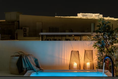 Patio, Night, Natural landscape, Hot Tub, View (from property/room), Balcony/Terrace, Pool view, Swimming pool