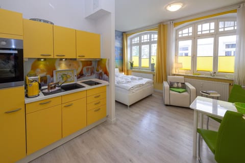 Bed, Kitchen or kitchenette, Living room, Photo of the whole room