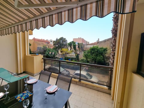 Balcony/Terrace, Dining area
