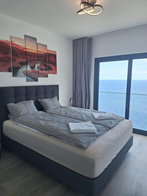 Bed, Bedroom, Sea view