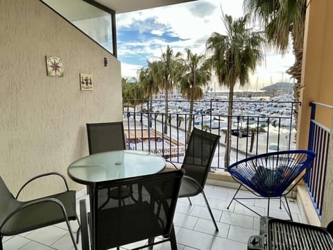 View (from property/room), Balcony/Terrace