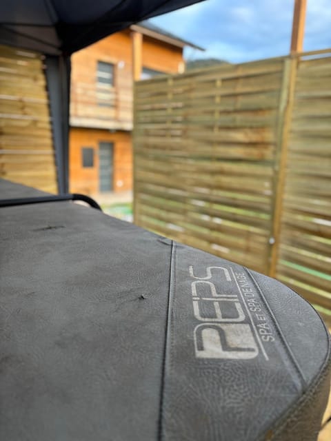 Grange de l'ancienne école avec Jacuzzi privé Apartment in Gérardmer