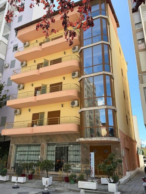 Hotel Edland Hotel in Vlorë