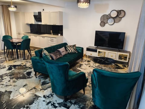 Kitchen or kitchenette, Living room
