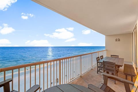 Patio, View (from property/room), Balcony/Terrace, Seating area