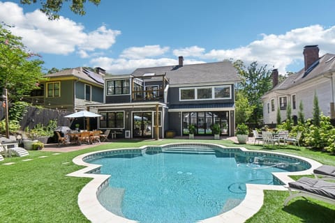 Property building, Dining area, Swimming pool, fireplace