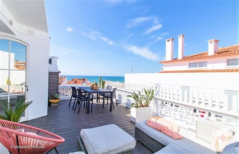 BBQ facilities, Balcony/Terrace, Seating area, Dining area, Sea view