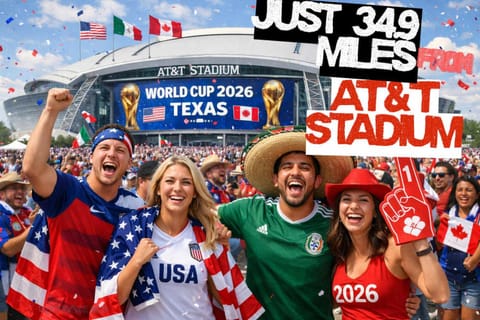 Charming 3BD 2BA Villa with Pool House in The Colony