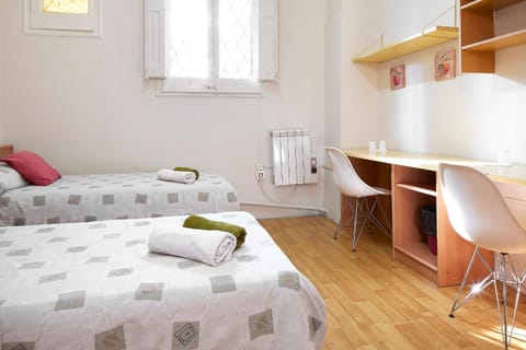 Day, Photo of the whole room