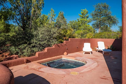 Swimming pool, sunbed