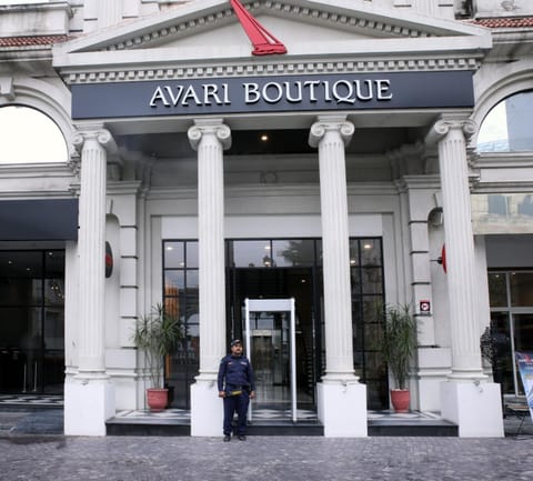 Facade/entrance