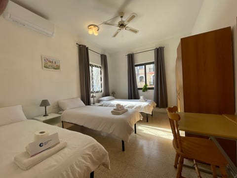 Photo of the whole room, Bedroom, air conditioner