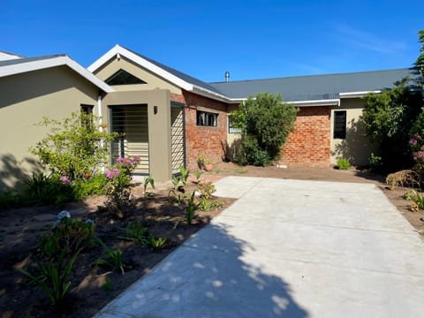 Property building, Garden, Garden view