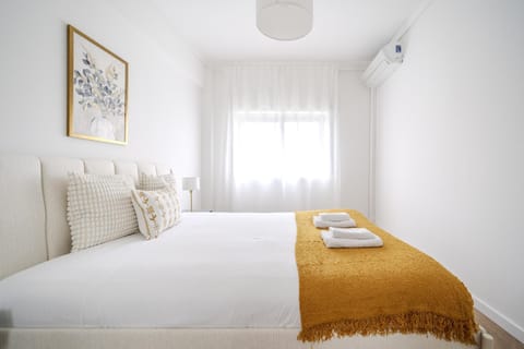 Bed, Bedroom