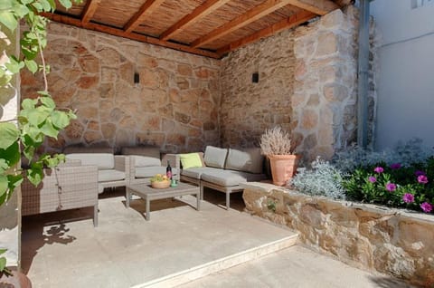 House Corte House in Vis