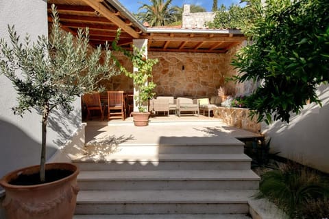 House Corte House in Vis