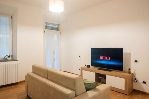 Communal lounge/ TV room, Children play ground, TV and multimedia