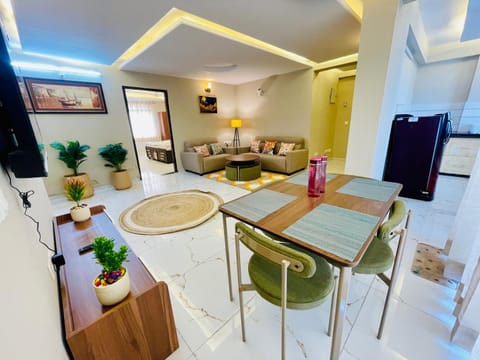 Living room, Dining area