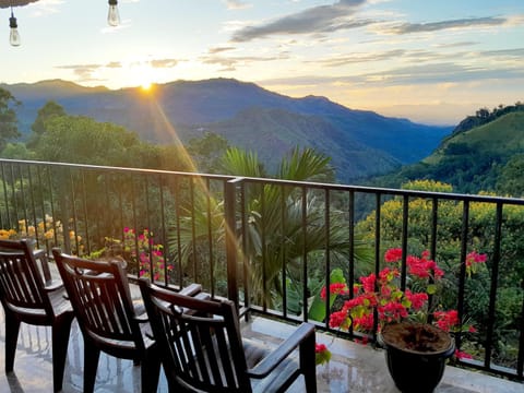 Nearby landmark, Natural landscape, View (from property/room), Balcony/Terrace, Dining area, Mountain view, Sunrise