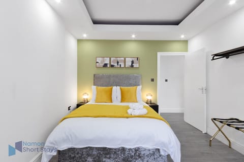 Bed, Photo of the whole room, Bedroom, towels, wardrobe