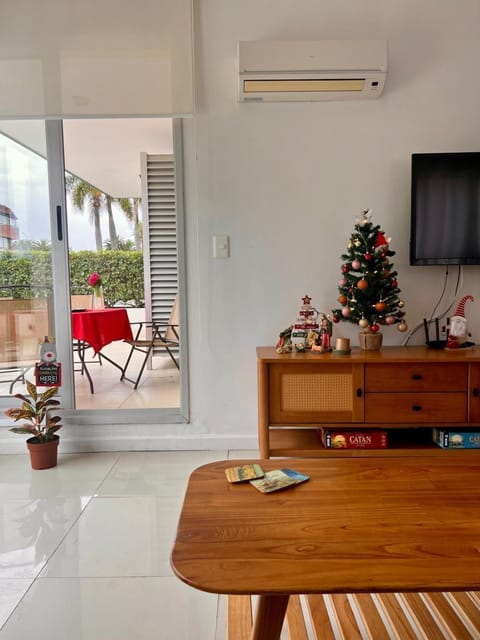 Living room, air conditioner