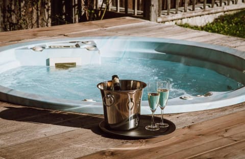 Farmhouse la Desmuniere Chalet in Montriond