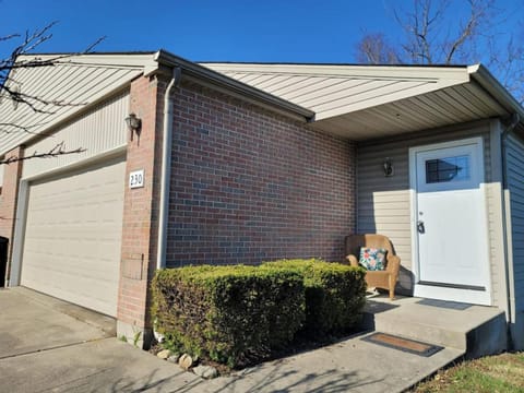 Overbrook Delight -tranquil stay for day and night House in Ohio