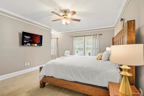 Atlanta Gem Near Mercedez Benz Stadium & Stone Mtn Prk House in Decatur