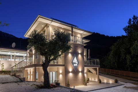 Property building, Garden