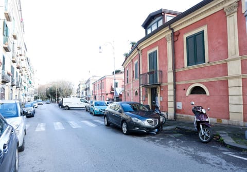 Property building, Street view