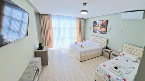 Communal lounge/ TV room, TV and multimedia, Coffee/tea facilities, Photo of the whole room