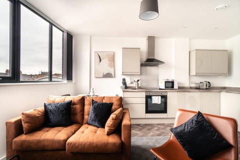 Spacious 1 Bed Apartment in Central Wrexham Apartment in Wrexham