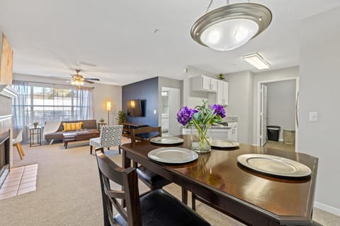 Living room, Dining area