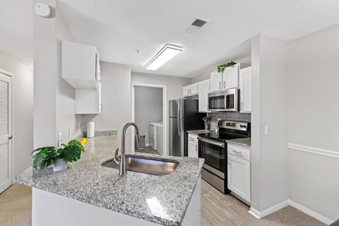 dishwasher, oven, pet friendly, stove