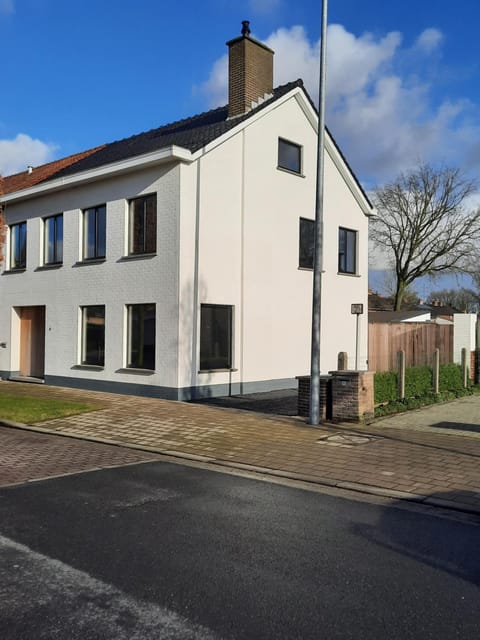 Dea House in Flanders