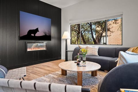 Living room, Seating area, Evening entertainment