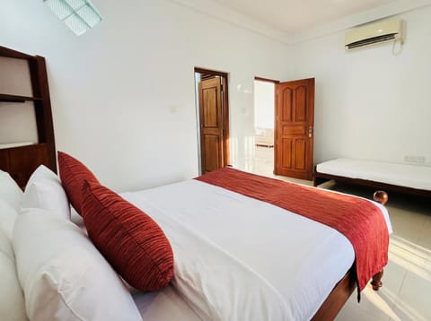 View (from property/room), Living room, Bedroom, air conditioner, air conditioner