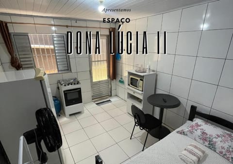 Bed, View (from property/room), Kitchen or kitchenette, Bedroom, Communal kitchen, microwave, oven, stove, kitchen