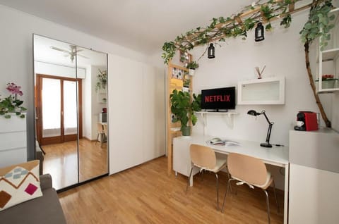 TV and multimedia, Dining area