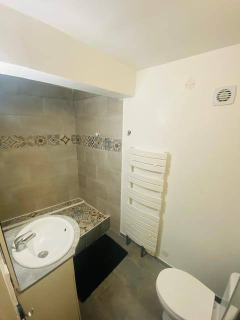 Maison Elina Aubagne en Provence House in French Riviera