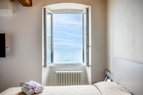Natural landscape, Photo of the whole room, Sea view